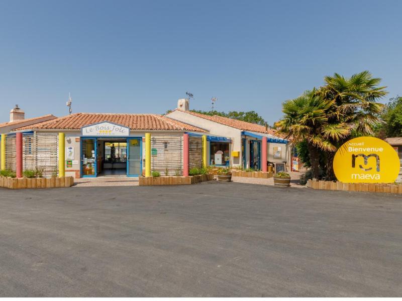 Camping Le Bois Joli Hotel Exterior photo