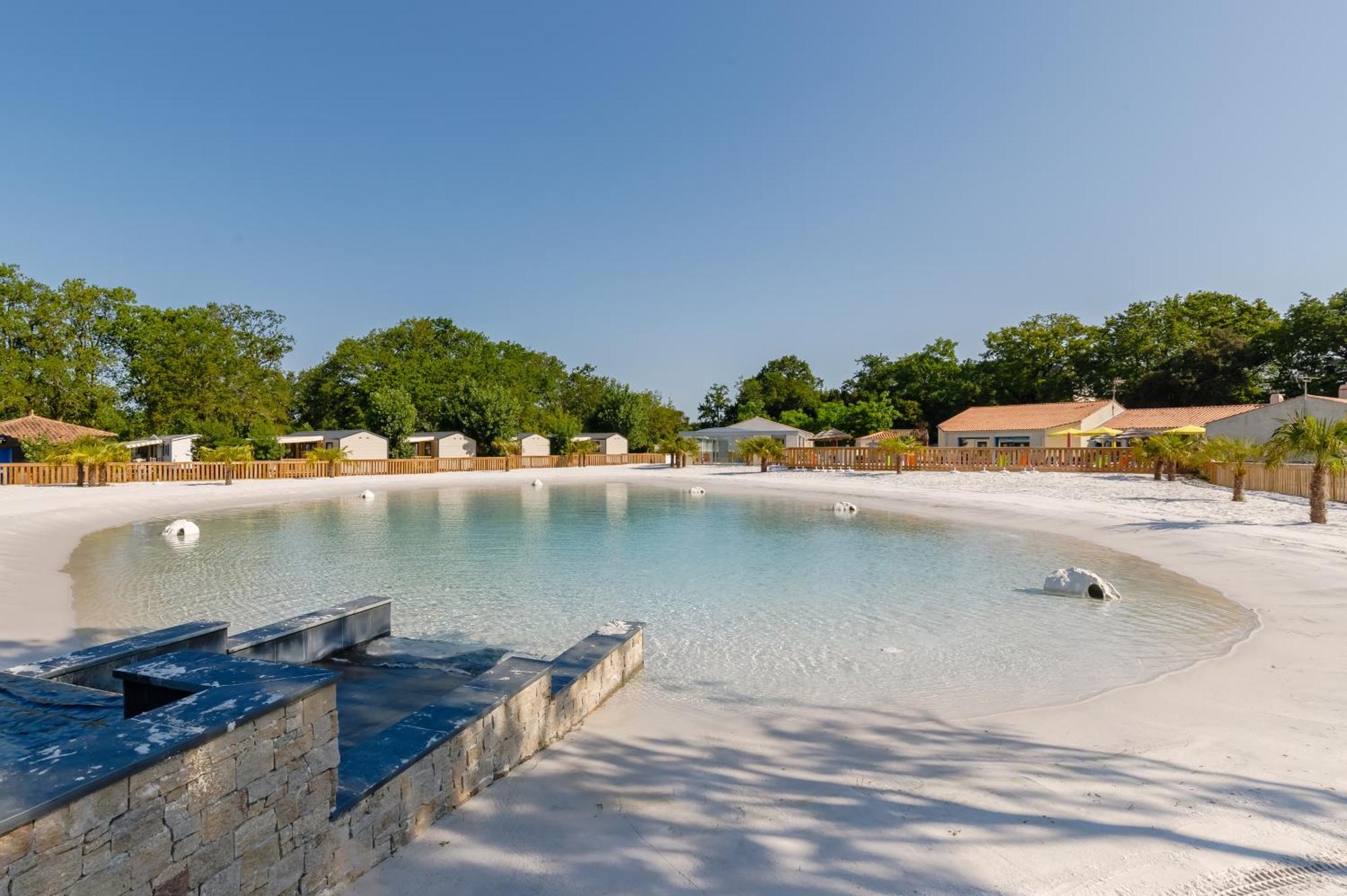 Camping Le Bois Joli Hotel Exterior photo